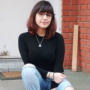 Meet your Posher, Lina